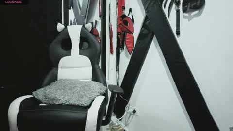 alisse_xx online show from 04-02-26, 11:35