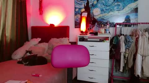 Snapshot of alissesallie_ chatting on 11-05-25, 09:15 alissesallie_ online show from 11-05-25, 09:15