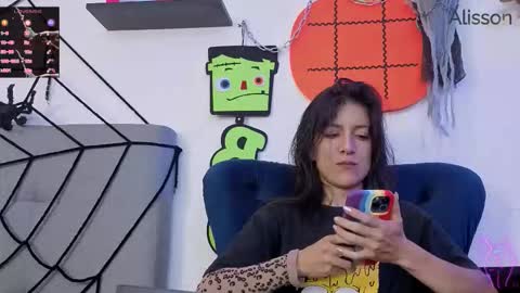 alisson0002 online show from 10-18-25, 07:03