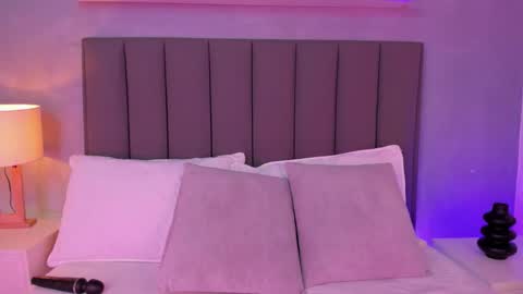 alisson_81 online show from 12-23-25, 02:31