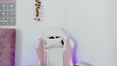 Snapshot of alisson_boobs_ chatting on 05-15-26, 11:01 Alisson online show from 05-15-26, 11:01