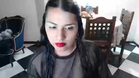 Snapshot of alix_beltran chatting on 09-27-25, 12:59 Alix online show from 09-27-25, 12:59