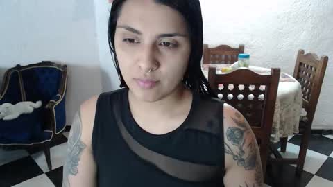 Snapshot of alix_beltran chatting on 10-12-25, 08:19 Alix online show from 10-12-25, 08:19