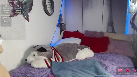 Snapshot of alix_kitty_ chatting on 06-11-26, 02:53 alix_kitty_ online show from 06-11-26, 02:53