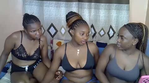 aliyah001 online show from 02-05-26, 01:43