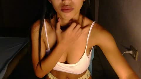 Snapshot of aliyajane chatting on 05-23-26, 08:46 Jane online show from 05-23-26, 08:46