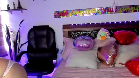 Andrea..... online show from 02-03-26, 07:41