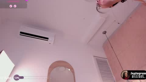 alizza_ online show from 04-02-26, 11:52