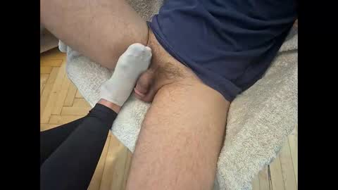 Snapshot of allaboutfeetcouple chatting on 09-18-25, 08:27 allaboutfeetcouple online show from 09-18-25, 08:27