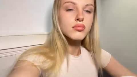 Kate online show from 07-18-26, 04:11