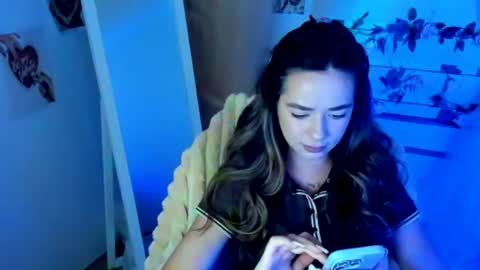 Snapshot of allana_dream chatting on 06-23-26, 06:33 Allana online show from 06-23-26, 06:33