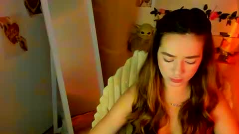 Snapshot of allana_dream chatting on 06-24-26, 06:23 Allana online show from 06-24-26, 06:23