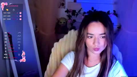 Snapshot of allana_dream chatting on 07-20-26, 10:39 Allana online show from 07-20-26, 10:39