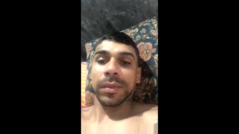 Snapshot of allanbarreto chatting on 05-04-26, 02:46 Allan online show from 05-04-26, 02:46