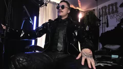 Snapshot of allanhurtss chatting on 02-17-25, 05:43 online show from 02-17-25, 05:43