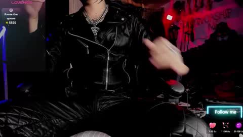 Snapshot of allanhurtss chatting on 09-30-25, 03:06 online show from 09-30-25, 03:06