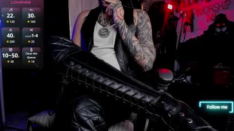 Snapshot of allanhurtss chatting on 11-04-25, 05:34 online show from 11-04-25, 05:34