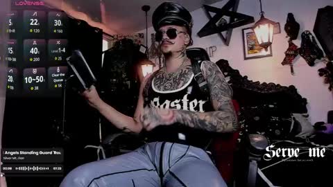 Snapshot of allanhurtss chatting on 04-22-26, 06:42 online show from 04-22-26, 06:42