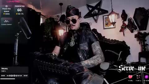 Snapshot of allanhurtss chatting on 06-18-26, 06:34 online show from 06-18-26, 06:34