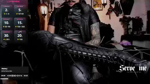 Snapshot of allanhurtss chatting on 06-20-26, 08:11 online show from 06-20-26, 08:11