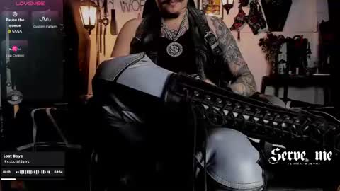 Snapshot of allanhurtss chatting on 07-17-26, 06:35 online show from 07-17-26, 06:35