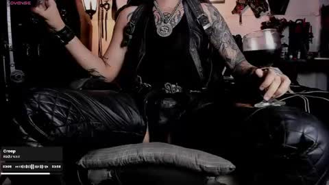 Snapshot of allanhurtss chatting on 07-20-26, 06:21 online show from 07-20-26, 06:21