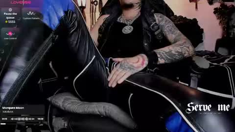 Snapshot of allanhurtss chatting on 07-27-26, 05:53 online show from 07-27-26, 05:53