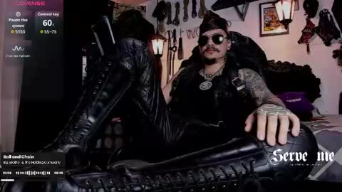 Snapshot of allanhurtss chatting on 07-31-26, 05:56 online show from 07-31-26, 05:56