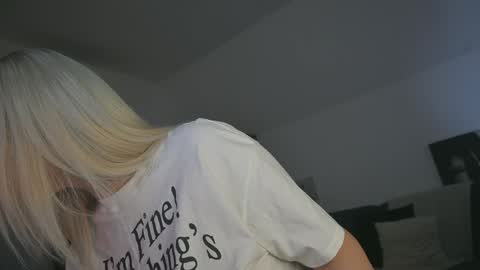 A day u didnt smile is a lost day online show from 01-27-25, 08:18