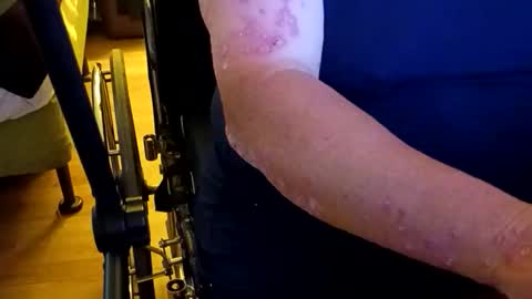 Snapshot of allbuttplaywelcome69 chatting on 10-22-25, 11:54 Stormy Day online show from 10-22-25, 11:54