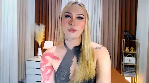 Snapshot of allena_anderson chatting on 01-22-25, 07:34 Your Lovely Allena online show from 01-22-25, 07:34