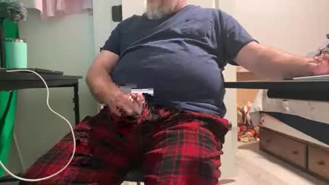 Allergictolove online show from 11-05-25, 11:27