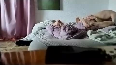 alles594462 online show from 04-25-26, 05:32