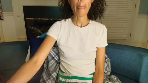 wishlist on bio online show from 09-16-25, 02:45