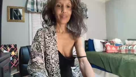 wishlist on bio online show from 12-14-25, 02:06