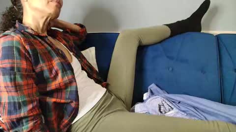 wishlist on bio online show from 12-16-25, 04:39