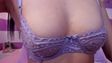 Snapshot of alli_cooper chatting on 01-21-25, 03:10 Ali online show from 01-21-25, 03:10