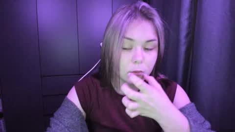 Snapshot of alli_zi chatting on 11-30-25, 10:08 Blair online show from 11-30-25, 10:08