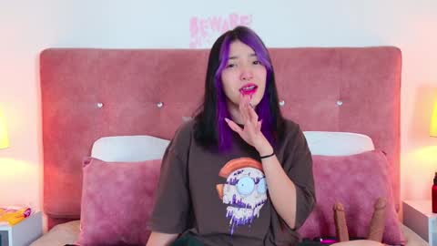 Allicia online show from 12-21-24, 07:27