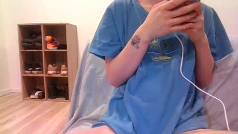 alliebearx online show from 03-09-25, 05:00