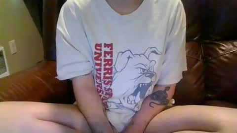 alliebearx online show from 02-13-26, 04:19