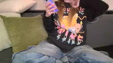 Snapshot of alliebearx chatting on 04-24-26, 03:09 alliebearx online show from 04-24-26, 03:09
