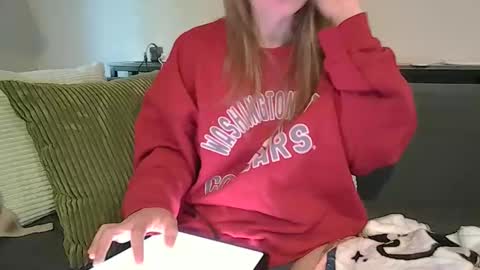 Snapshot of alliebearx chatting on 05-10-26, 01:49 alliebearx online show from 05-10-26, 01:49