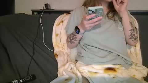Snapshot of alliebearx chatting on 05-30-26, 05:26 alliebearx online show from 05-30-26, 05:26