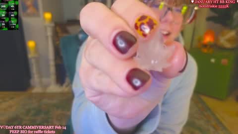 Snapshot of allieberrybb chatting on 01-23-25, 04:19  bb  online show from 01-23-25, 04:19