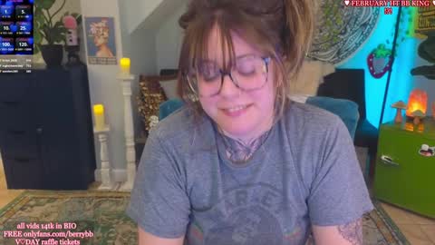 Snapshot of allieberrybb chatting on 02-07-25, 06:35  bb  online show from 02-07-25, 06:35