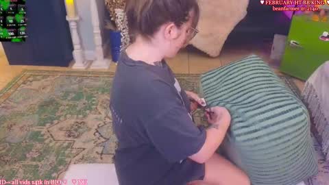 Snapshot of allieberrybb chatting on 02-15-25, 07:39  bb  online show from 02-15-25, 07:39