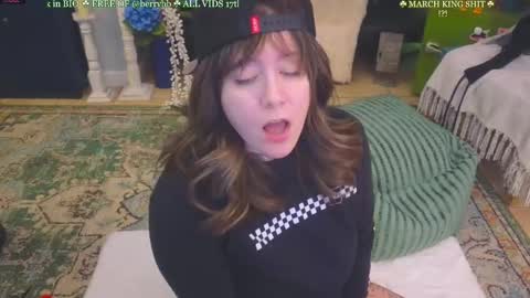 Snapshot of allieberrybb chatting on 03-07-25, 02:57  bb  online show from 03-07-25, 02:57