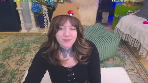 Snapshot of allieberrybb chatting on 03-07-25, 01:29  bb  online show from 03-07-25, 01:29