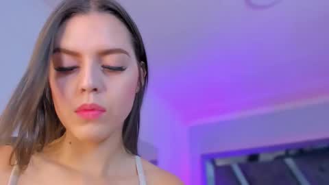 Snapshot of allijadid chatting on 11-08-25, 10:26 online show from 11-08-25, 10:26